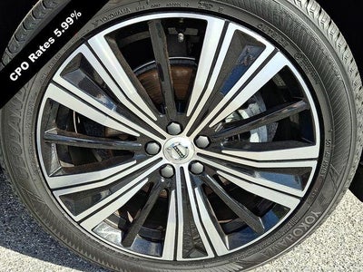 2023 Volvo XC60 B5 AWD Plus Bright Theme