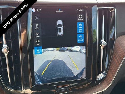 2023 Volvo XC60 B5 AWD Plus Bright Theme