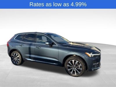 2023 Volvo XC60 B5 AWD Plus Bright Theme