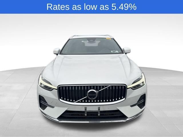 2023 Volvo XC60 B5 AWD Plus Bright Theme