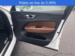 2023 Volvo XC60 B5 AWD Plus Bright Theme