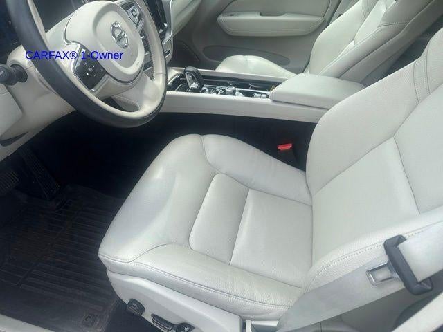 2023 Volvo XC60 B5 AWD Core