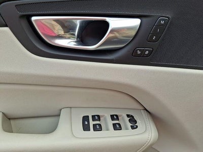 2023 Volvo XC60 B5 AWD Core