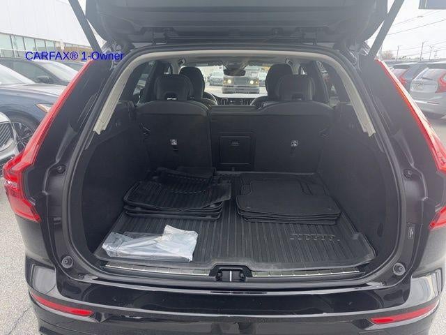 2023 Volvo XC60 B5 AWD Plus Dark Theme