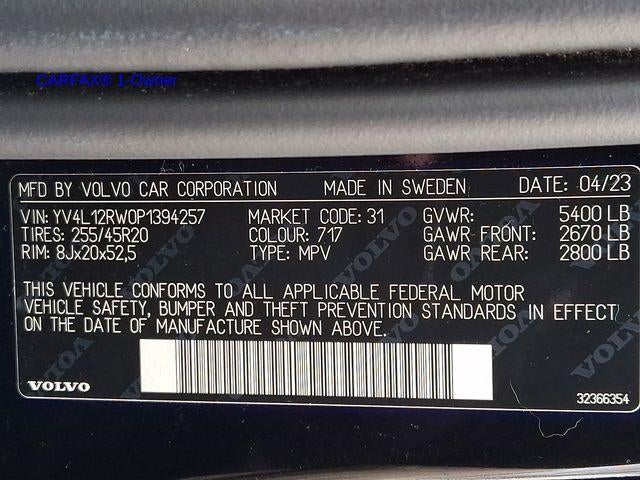 2023 Volvo XC60 B5 AWD Plus Dark Theme