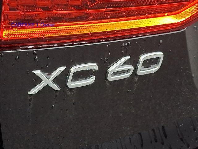 2023 Volvo XC60 B5 AWD Plus Dark Theme