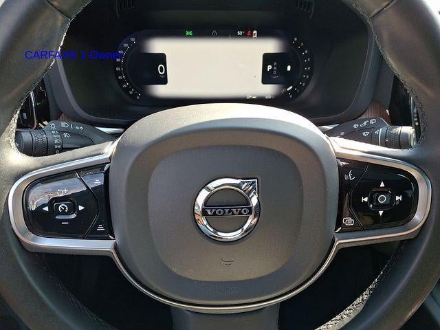 2023 Volvo XC60 B5 AWD Plus Dark Theme