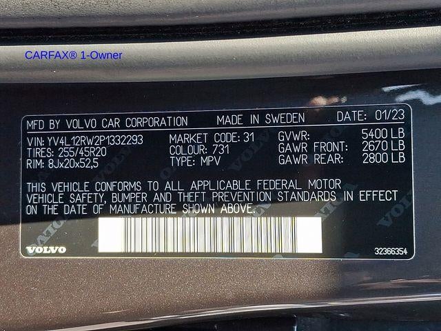 2023 Volvo XC60 B5 AWD Plus Dark Theme