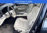 2023 Volvo XC60 B5 AWD Plus Dark Theme