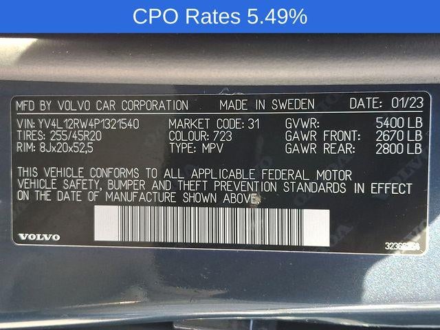 2023 Volvo XC60 B5 AWD Plus Dark Theme