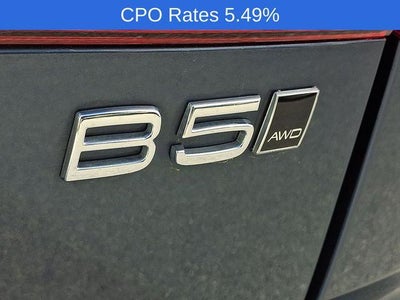 2023 Volvo XC60 B5 AWD Plus Dark Theme