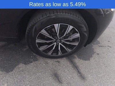 2023 Volvo XC60 B5 AWD Plus Dark Theme