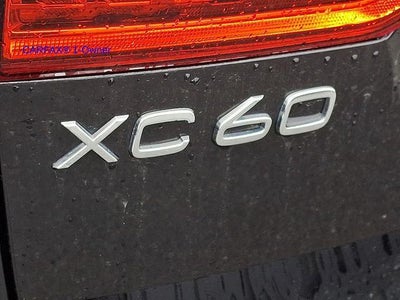 2023 Volvo XC60 B5 AWD Plus Dark Theme