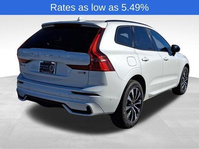 2023 Volvo XC60 B5 AWD Plus Dark Theme