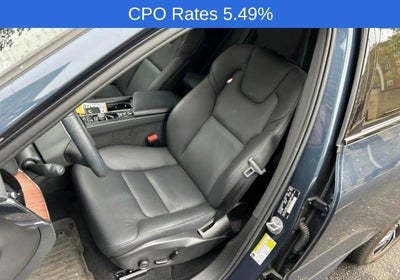 2023 Volvo XC60 B5 AWD Plus Dark Theme