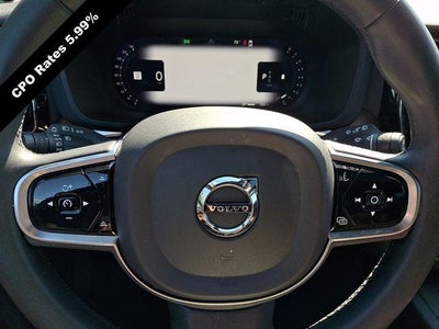 2023 Volvo XC60 B5 AWD Plus Dark Theme
