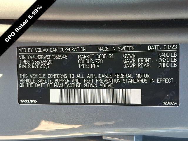 2023 Volvo XC60 B5 AWD Plus Dark Theme