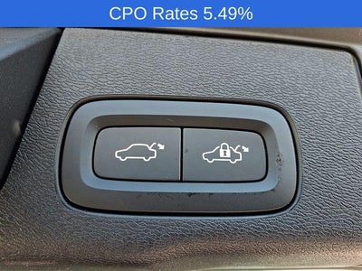 2023 Volvo XC60 B5 AWD Plus Dark Theme