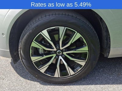 2023 Volvo XC60 B5 AWD Plus Dark Theme