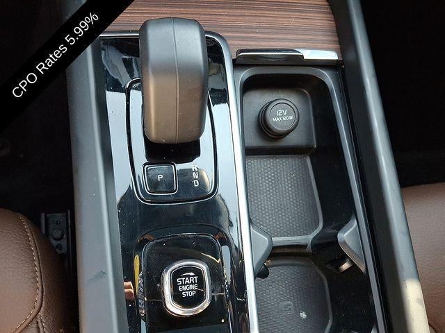 2023 Volvo XC60 B5 AWD Plus Dark Theme