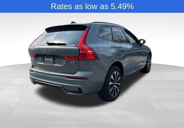 2023 Volvo XC60 B5 AWD Plus Dark Theme