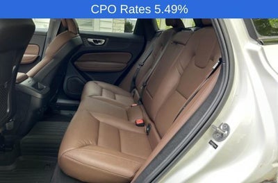 2023 Volvo XC60 B5 AWD Plus Dark Theme