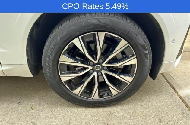 2023 Volvo XC60 B5 AWD Plus Dark Theme