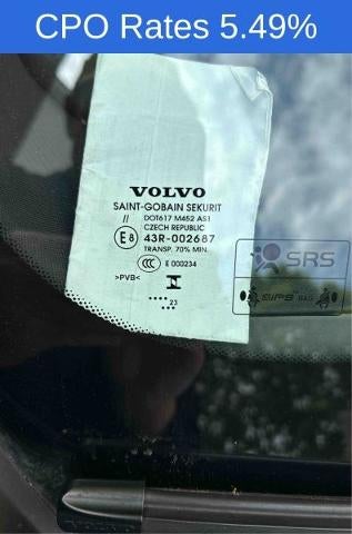 2023 Volvo XC60 B5 AWD Plus Dark Theme