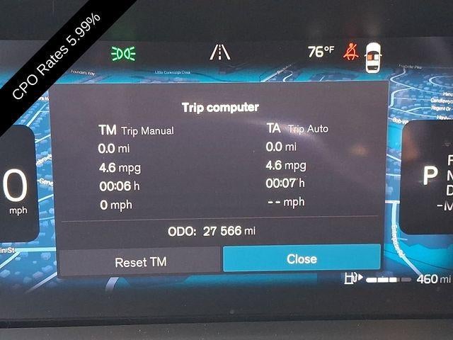 2023 Volvo XC60 B5 AWD Plus Dark Theme
