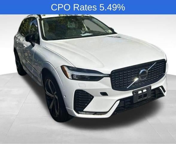 2023 Volvo XC60 B5 AWD Ultimate Dark Theme
