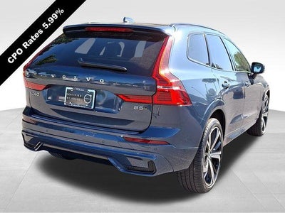2023 Volvo XC60 B5 AWD Ultimate Dark Theme
