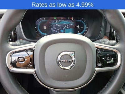 2023 Volvo XC60 B5 AWD Ultimate Dark Theme