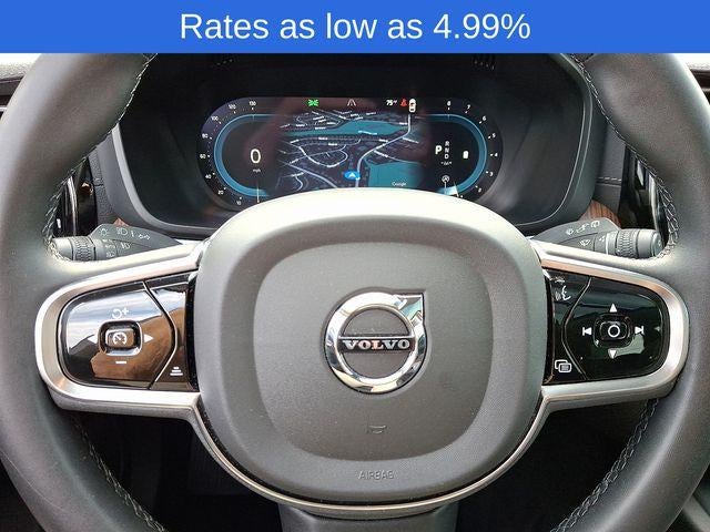 2023 Volvo XC60 B5 AWD Ultimate Dark Theme