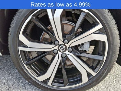 2023 Volvo XC60 B5 AWD Ultimate Dark Theme