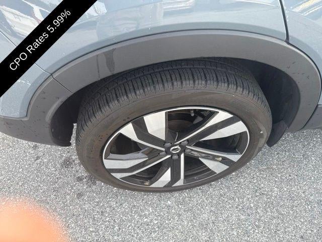 2023 Volvo XC40 B5 AWD Ultimate Bright Theme