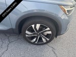 2023 Volvo XC40 B5 AWD Ultimate Bright Theme