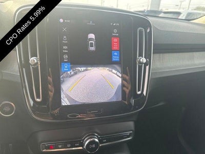2023 Volvo XC40 B5 AWD Ultimate Bright Theme