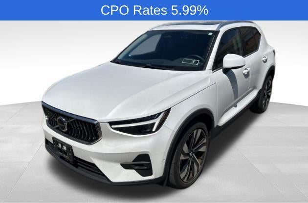 2023 Volvo XC40 B5 AWD Ultimate Bright Theme