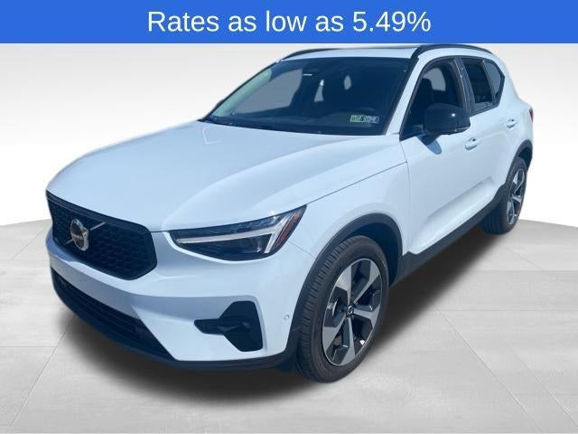 2026 Volvo XC40 B5 AWD Plus