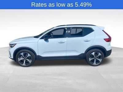 2026 Volvo XC40 B5 AWD Plus