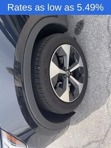 2025 Volvo XC40 B5 AWD Plus Dark Theme