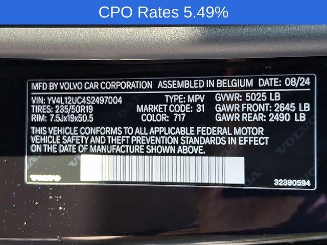 2025 Volvo XC40 B5 AWD Plus Dark Theme
