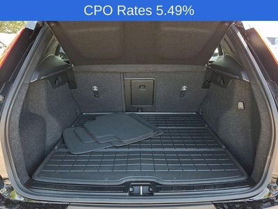 2025 Volvo XC40 B5 AWD Plus Dark Theme