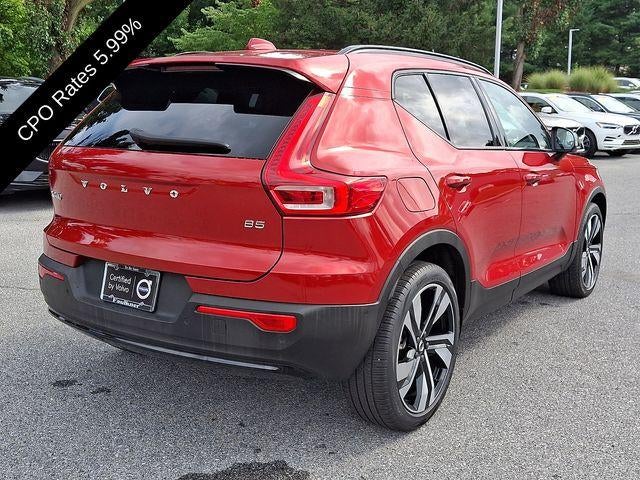 2025 Volvo XC40 B5 AWD Plus Dark Theme