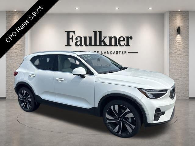 2024 Volvo XC40 B5 AWD Plus Bright Theme