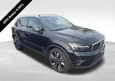 2024 Volvo XC40 B5 AWD Plus Bright Theme