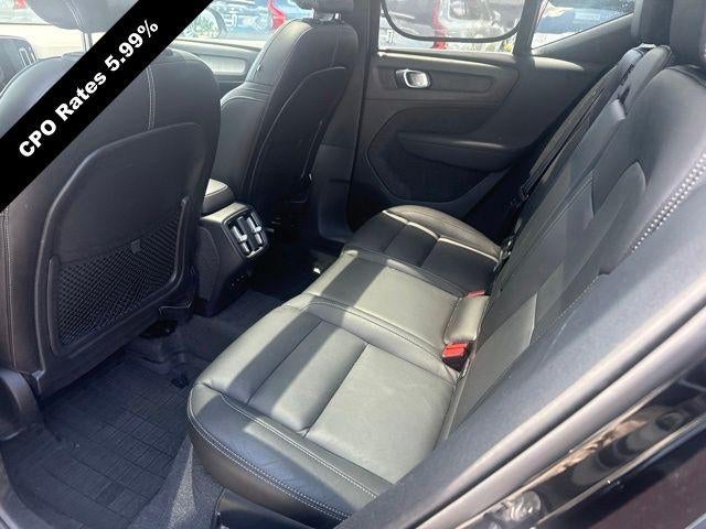 2024 Volvo XC40 B5 AWD Plus Bright Theme