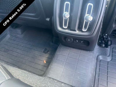 2024 Volvo XC40 B5 AWD Plus Bright Theme