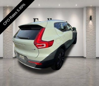 2024 Volvo XC40 B5 AWD Plus Bright Theme