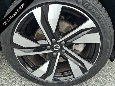 2024 Volvo XC40 B5 AWD Plus Bright Theme